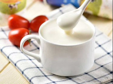 小孩什么时候喝酸奶比较好，婴幼儿酸奶适合什么时候喝
