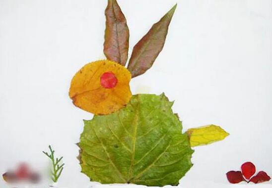 漂亮又简单的幼儿树叶贴画作品