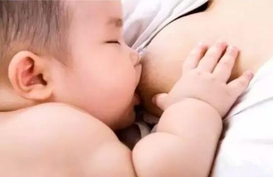 母乳喂养多久最好？母乳喂养的母乳好处