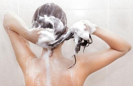 月经第二天可以洗头发吗 生理期洗头要注意时间