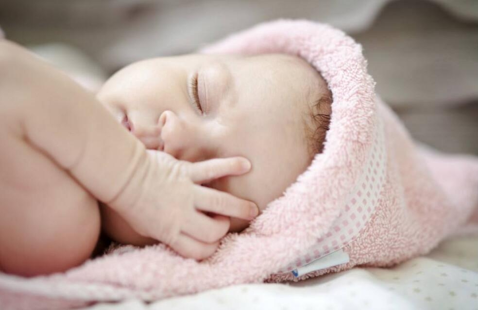宝宝睡觉呼吸困难是怎么回事