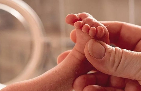早产儿败血症怎么办