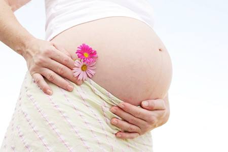 妈妈怀胎十月确实不易，建议孕妇应该保持良好心态