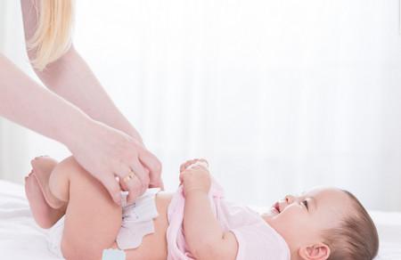新生儿长湿疹是什么原因