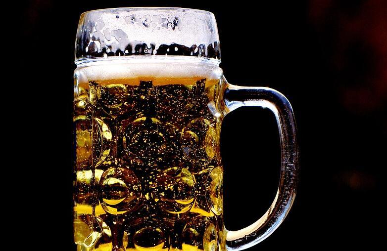 啤酒越冰越好喝吗