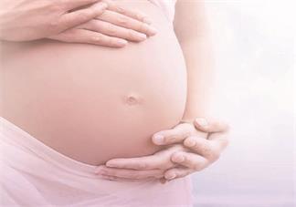 胎儿偏小怎么办 胎儿偏小两周会推迟孕产期吗