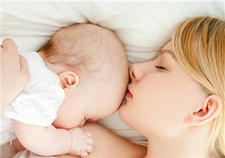 妈妈在哺乳的时候乳头皲裂怎么缓解 乳头皲裂特别痛怎么办