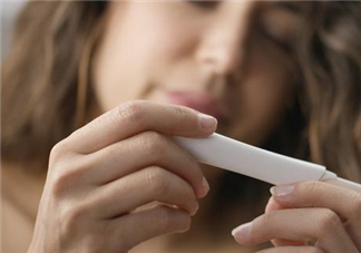 孕期孕妇吃牛奶还是钙片好 孕妇孕期如何补充营养