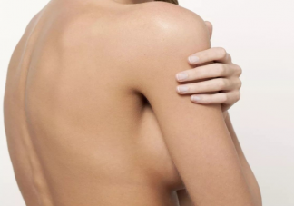 怎么判断腋下是副乳还是赘肉 腋下副乳需要切除吗