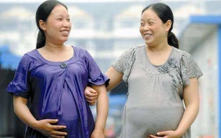 女性最晚多大年纪能生三胎？超过这岁数别生了,容易危及母子安全