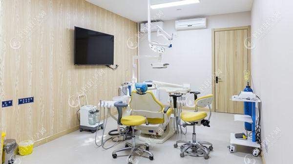 大连齿医生口腔门诊部种植牙手术室